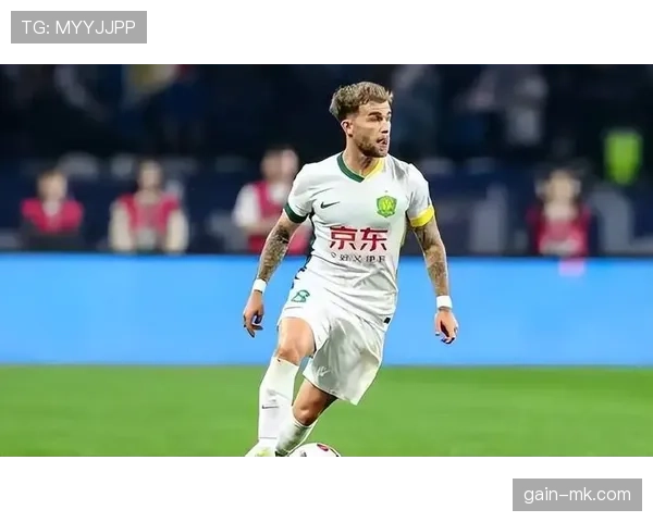 苏亚雷斯状态回暖，锋线爆发助球队逆转取胜