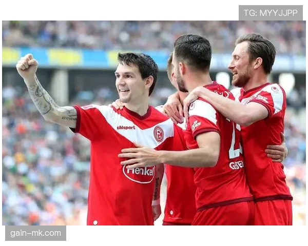 维拉萨维奇加盟阿斯顿维拉，助力球队竞技状态稳步提升迎战新赛季