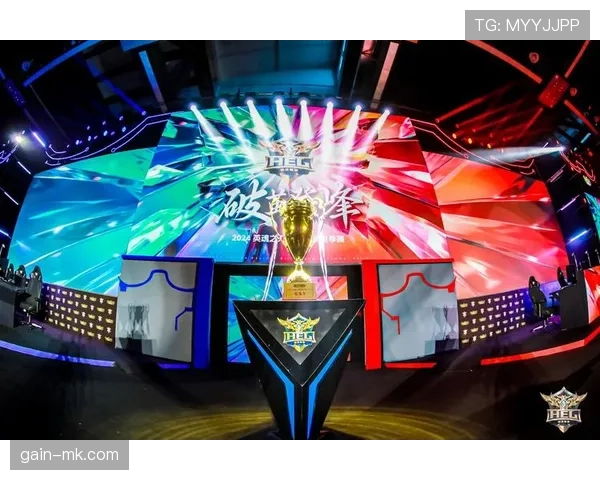 维拉王朝崛起！英超新科冠军荣耀加冕，未来挑战引关注