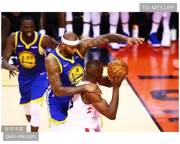 埃迪·琼斯挡拆效率显著提升 拉开进攻空间助魔术 Rotation球队攻防转换表现抢眼